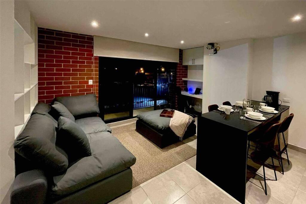 Lovely 1 Bedroom Unit With Free Parking Modra Zone 4 Ciudad Guatemala Eksteriør billede